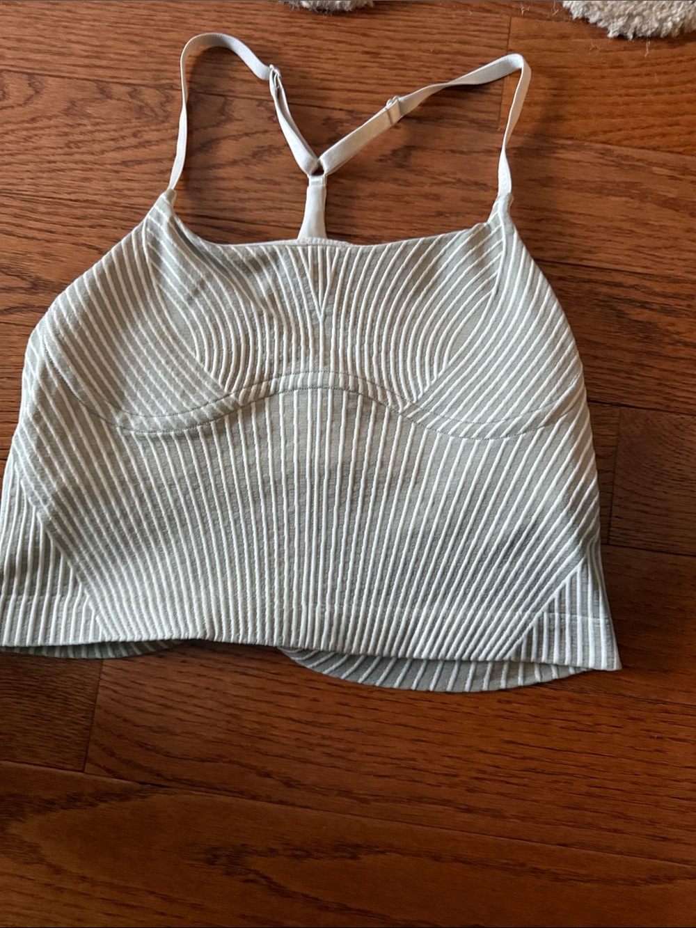 Lululemon cropped tank